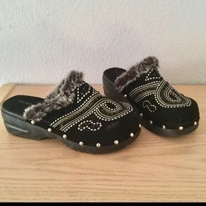 Free Sonoma girl’s faux fur clogs